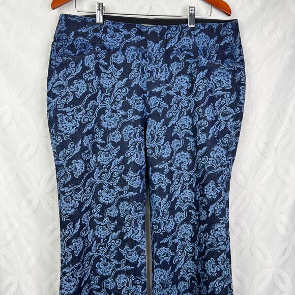 Soft Surroundings The Ultimate Supremely Soft Denim Pull On Flare Jeans Size 10 - Picture 7 of 13